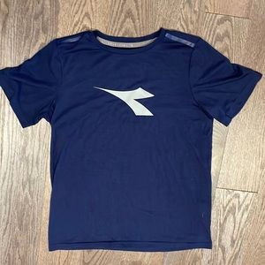 EUC Diadora sz 10-12  L youth Tshirt EUC